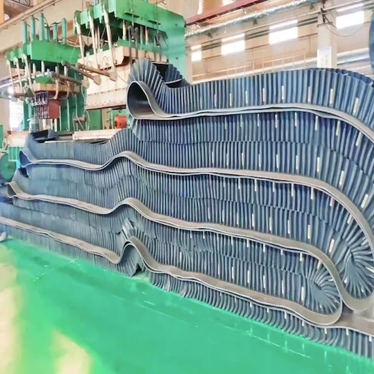 Fabric Carcass Sidewall Rubber Conveyor Belt For Industry